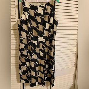 #12 Ellen Tracy houndstooth silky dress